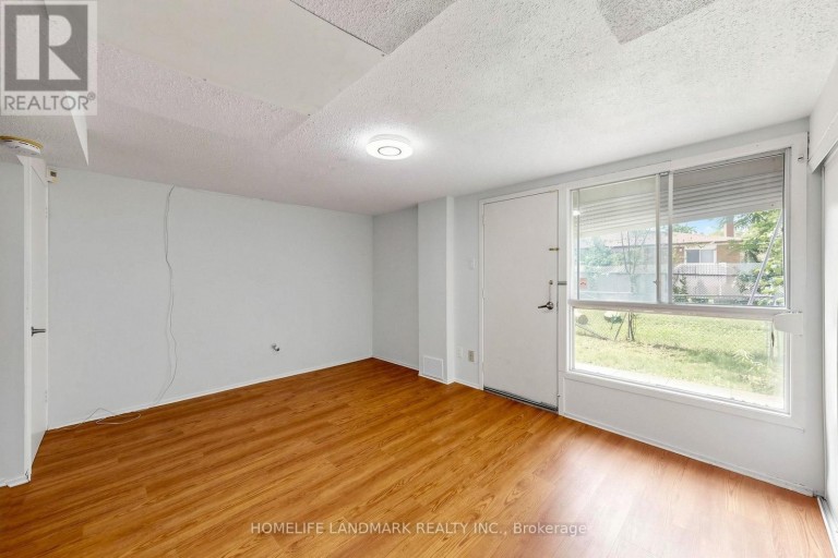 8 RUSTY CREST WAY, Toronto (Don Valley Village), Ontario, M2J2Y4
