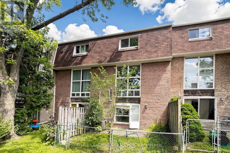 8 RUSTY CREST WAY, Toronto (Don Valley Village), Ontario, M2J2Y4