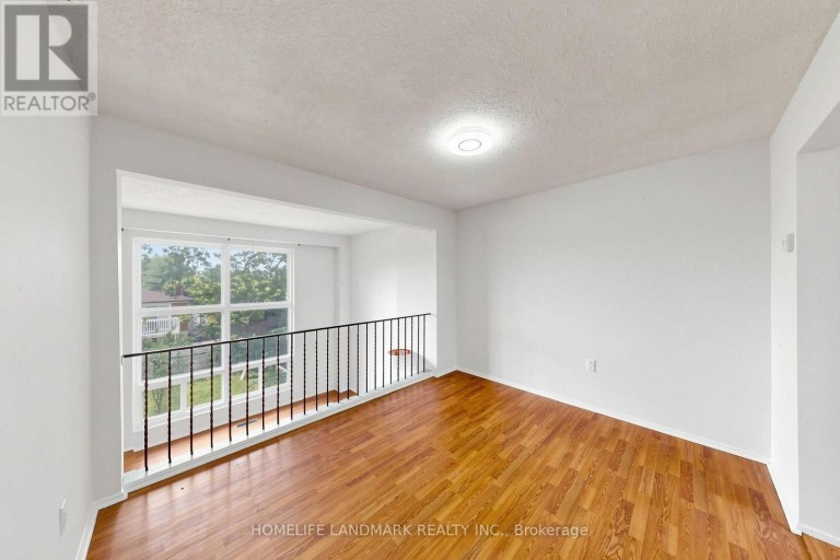 8 RUSTY CREST WAY, Toronto (Don Valley Village), Ontario, M2J2Y4
