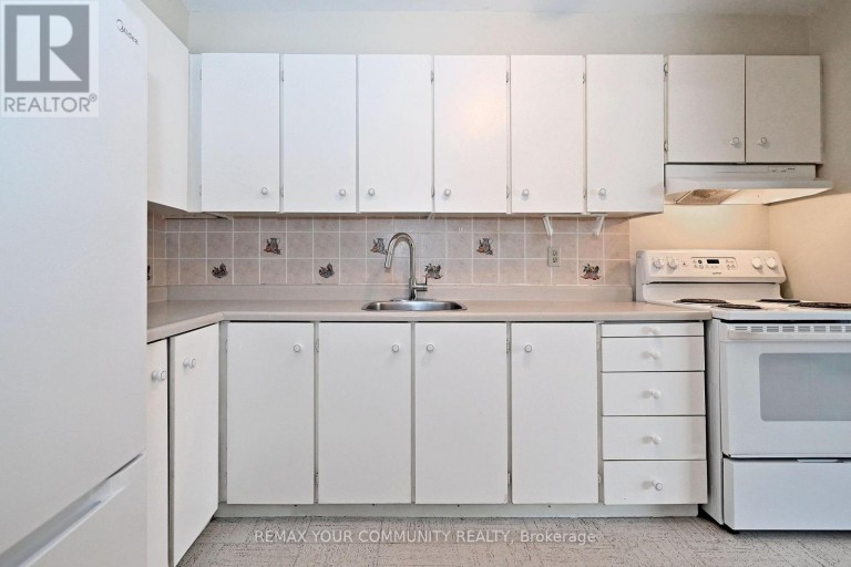 2602 - 5 MASSEY SQUARE, Toronto (Crescent Town), Ontario, M4C5L6