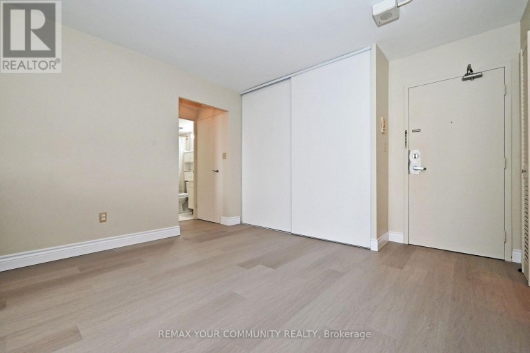 2602 - 5 MASSEY SQUARE, Toronto (Crescent Town), Ontario, M4C5L6