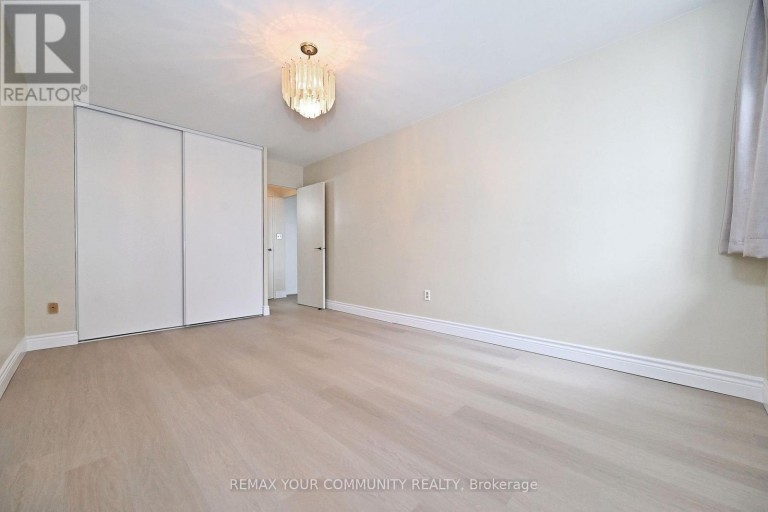 2602 - 5 MASSEY SQUARE, Toronto (Crescent Town), Ontario, M4C5L6