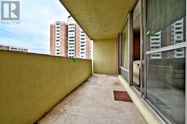 2602 - 5 MASSEY SQUARE Toronto (Crescent Town) Ontario photo 19