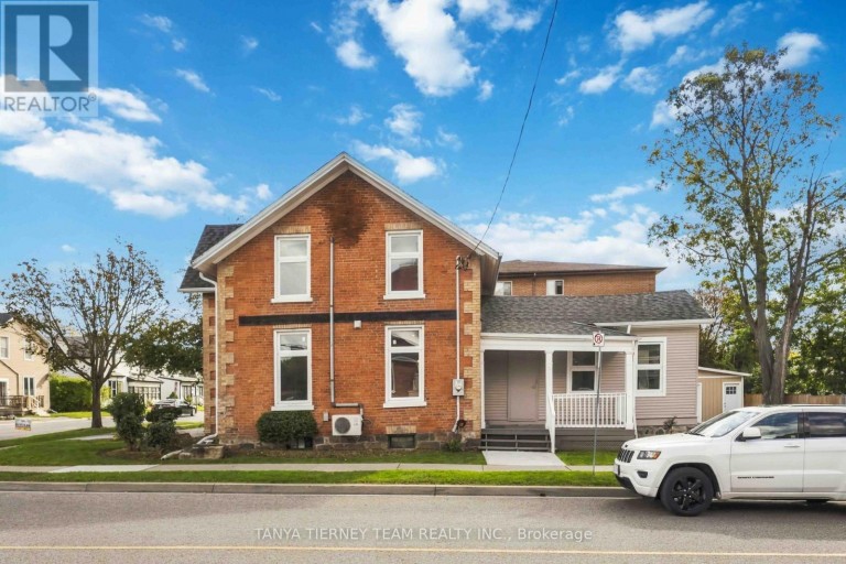 UPPER - 168 CENTRE STREET S, Oshawa (Central), Ontario, L1H4A6