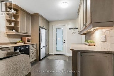 19 FLEMPTON CRESCENT Toronto (Ionview) Ontario photo 11