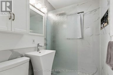 19 FLEMPTON CRESCENT Toronto (Ionview) Ontario photo 19