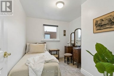 19 FLEMPTON CRESCENT Toronto (Ionview) Ontario photo 21