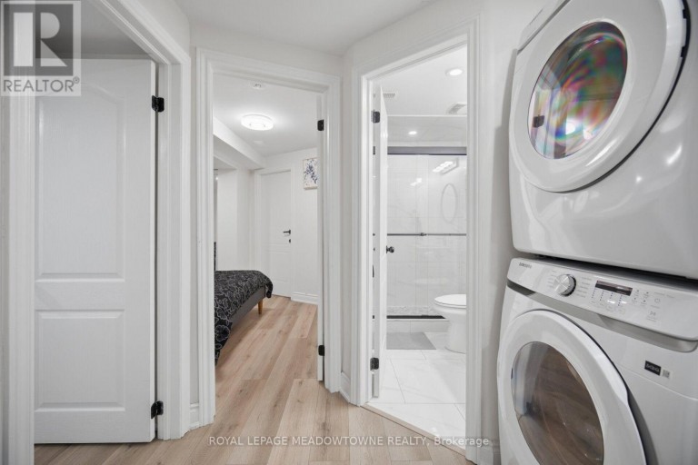 6623 BLACKHEATH LOWER RIDGE, Mississauga (Meadowvale Village), Ontario, L5W1Z7
