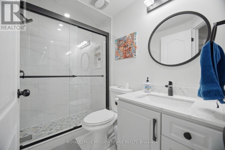 6623 BLACKHEATH LOWER RIDGE, Mississauga (Meadowvale Village), Ontario, L5W1Z7