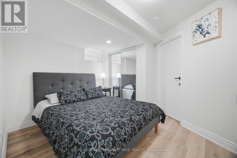 6623 BLACKHEATH LOWER RIDGE, Mississauga (Meadowvale Village), Ontario, L5W1Z7