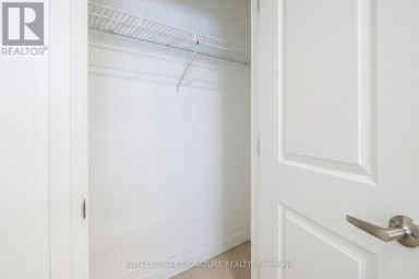 105 - 55 SPEERS ROAD Oakville (CO Central) Ontario photo 7