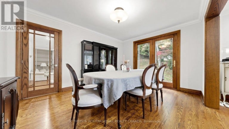 54 PLYMBRIDGE ROAD, Toronto (Bridle Path-Sunnybrook-York Mills), Ontario, M2P1A3