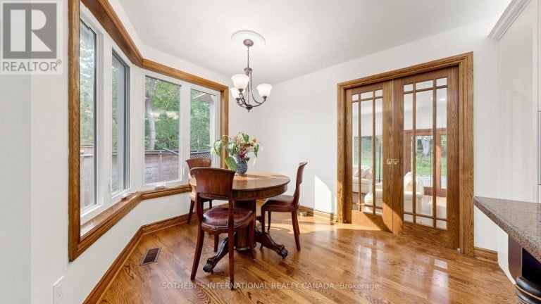 54 PLYMBRIDGE ROAD, Toronto (Bridle Path-Sunnybrook-York Mills), Ontario, M2P1A3