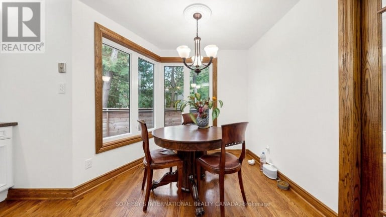 54 PLYMBRIDGE ROAD, Toronto (Bridle Path-Sunnybrook-York Mills), Ontario, M2P1A3