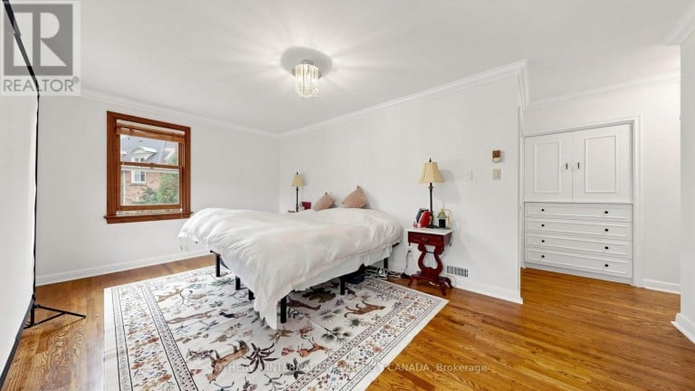54 PLYMBRIDGE ROAD, Toronto (Bridle Path-Sunnybrook-York Mills), Ontario, M2P1A3