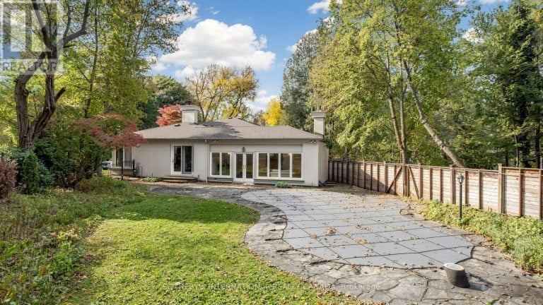 54 PLYMBRIDGE ROAD, Toronto (Bridle Path-Sunnybrook-York Mills), Ontario, M2P1A3