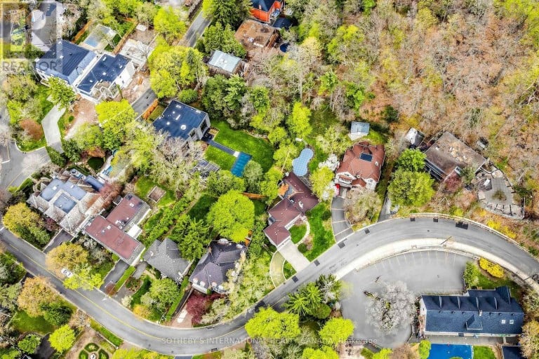 54 PLYMBRIDGE ROAD, Toronto (Bridle Path-Sunnybrook-York Mills), Ontario, M2P1A3