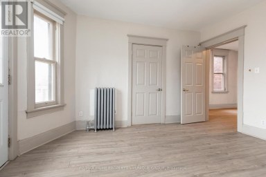 2 - 365 CLINTON STREET Toronto (Annex) Ontario photo 7