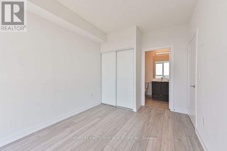3008 - 225 VILLAGE GREEN SQUARE, Toronto (Agincourt South-Malvern West), Ontario, M1S0K6
