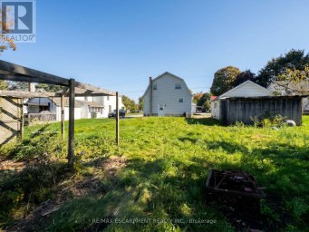 233 TALBOT STREET Norfolk (Courtland) Ontario photo 25