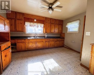 233 TALBOT STREET Norfolk (Courtland) Ontario photo 3
