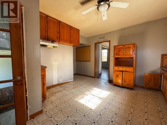 233 TALBOT STREET Norfolk (Courtland) Ontario photo 4