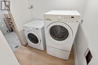 B - 513 PARKHILL ROAD W Peterborough (Town Ward 3) Ontario photo 6