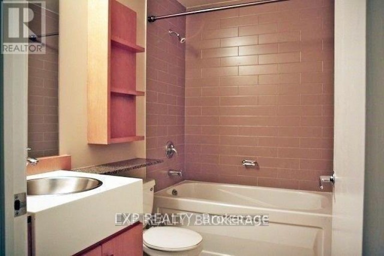 302 - 9 SPADINA AVENUE, Toronto (Waterfront Communities), Ontario, M5V3V5
