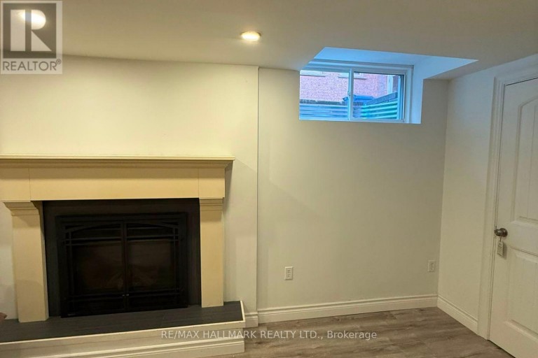 #A (LOWER) - 504 BRISTOL ROAD, Newmarket (Bristol-London), Ontario, L3Y6P8
