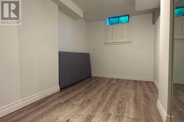 #A (LOWER) - 504 BRISTOL ROAD, Newmarket (Bristol-London), Ontario, L3Y6P8