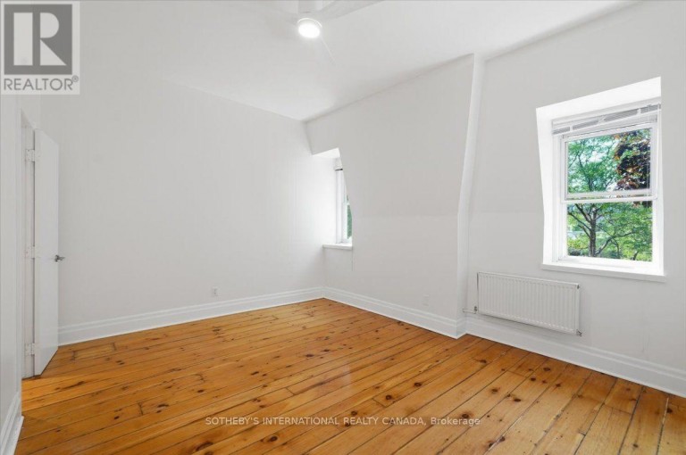 UPPER UNIT - 33 ROSE AVENUE, Toronto (Cabbagetown-South St. James Town), Ontario, M4X1N7