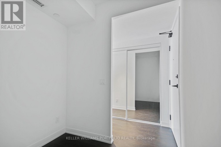 1816 - 319 JARVIS STREET, Toronto (Moss Park), Ontario, M5B2C2