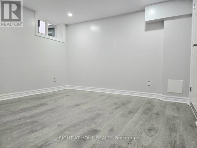 BSMT - 68 WOODINGTON AVENUE, Toronto (Danforth), Ontario, M4C3J5