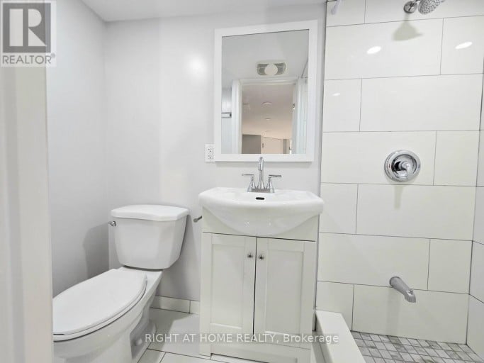BSMT - 68 WOODINGTON AVENUE, Toronto (Danforth), Ontario, M4C3J5