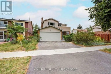 3 MOSSBROOK CRESCENT Toronto (Steeles) Ontario photo 1