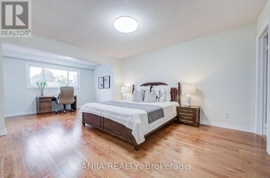 3 MOSSBROOK CRESCENT Toronto (Steeles) Ontario photo 22