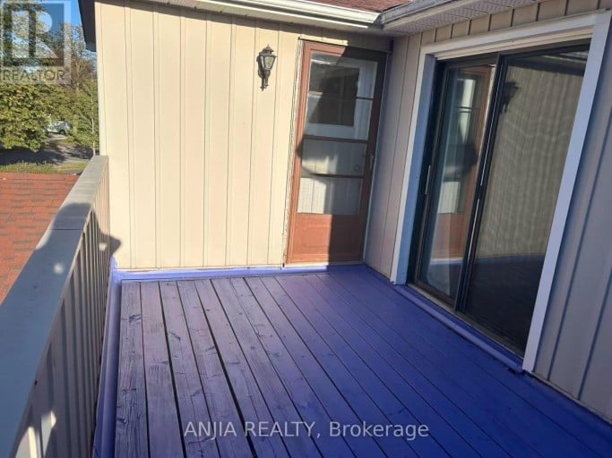 3 MOSSBROOK CRESCENT, Toronto (Steeles), Ontario, M1W2W8