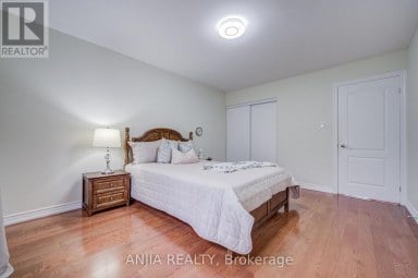 3 MOSSBROOK CRESCENT Toronto (Steeles) Ontario photo 34
