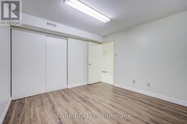 3 MOSSBROOK CRESCENT Toronto (Steeles) Ontario photo 45