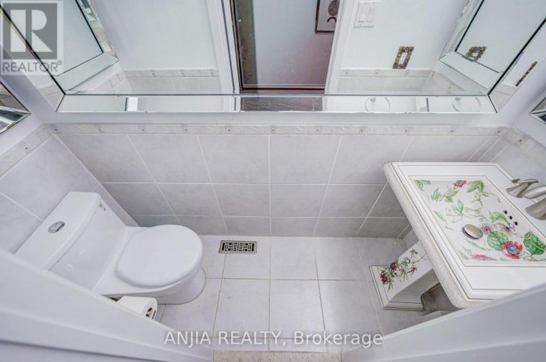 3 MOSSBROOK CRESCENT, Toronto (Steeles), Ontario, M1W2W8