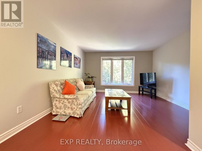 62 WETHERBY CIRCLE, Markham (German Mills), Ontario, L3T7R6