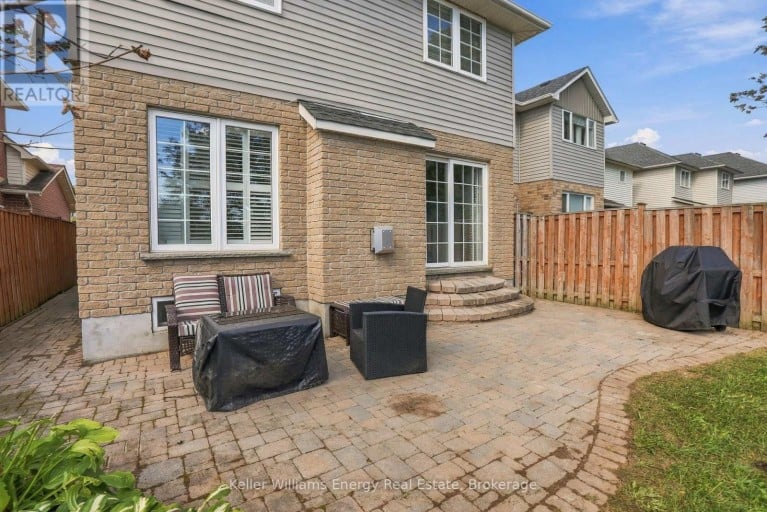89 FIELDCREST AVENUE, Clarington (Courtice), Ontario, L1E2Y9