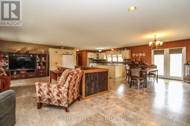 668 BREALEY DRIVE Peterborough (Otonabee Ward 1) Ontario photo 10