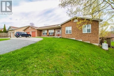 668 BREALEY DRIVE Peterborough (Otonabee Ward 1) Ontario photo 2