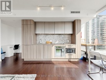 1716 - 85 WOOD STREET Toronto (Church-Yonge Corridor) Ontario photo 15