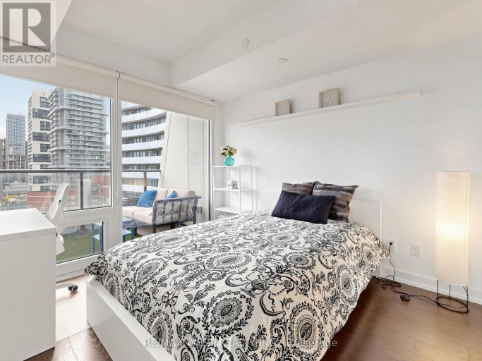 1716 - 85 WOOD STREET, Toronto (Church-Yonge Corridor), Ontario, M4Y0E8