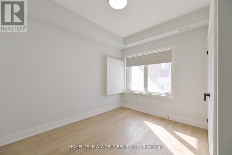 MAIN - 995 DUFFERIN DUFFERIN STREET, Toronto (Dufferin Grove), Ontario, M6H4B2