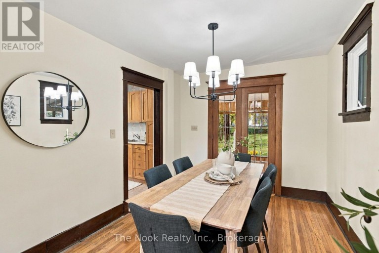 5 GRANTS LANE, Clarington (Bowmanville), Ontario, L1C2Y4
