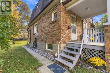 5 GRANTS LANE Clarington (Bowmanville) Ontario photo 3