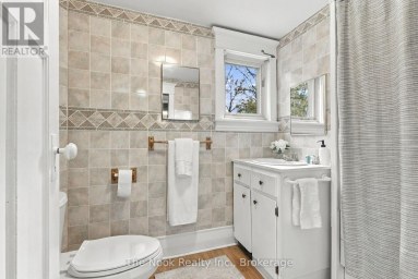 5 GRANTS LANE Clarington (Bowmanville) Ontario photo 32